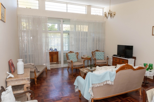Airy apartment for sale in Benoni